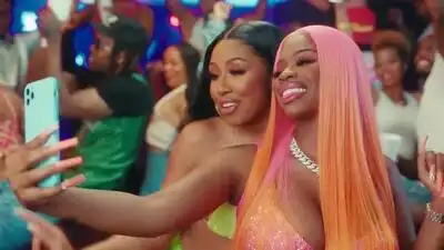 скачать клип City Girls Ft. Usher - Good Love