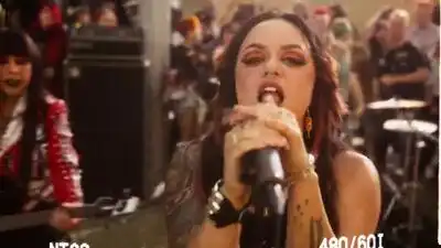 скачать клип Electric Callboy - FCKBOI