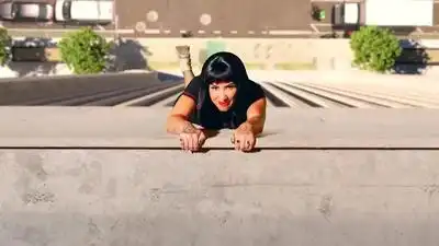 скачать клип Demi Lovato - SUBSTANCE