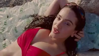 скачать клип ROSALIA - DESPECHA