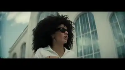 Скачать клип