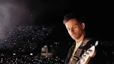 скачать клип Coldplay - Humankind