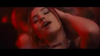 скачать клип Mabel, 24kGoldn - Overthinking