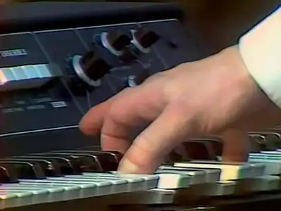 скачать клип Secret Service - Flash In The Night - Live