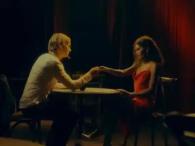 Скачать клип