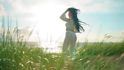 скачать клип Dapa Deep - Need To Feel Loved