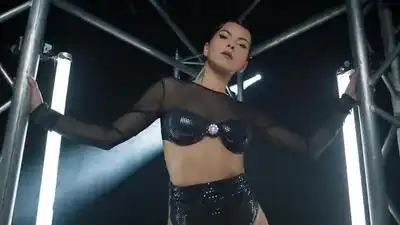 Скачать клип