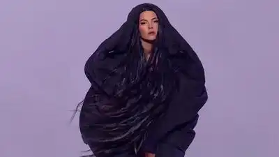 Скачать клип