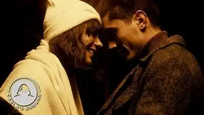 скачать клип Carlas Dreams - Adidasii gri