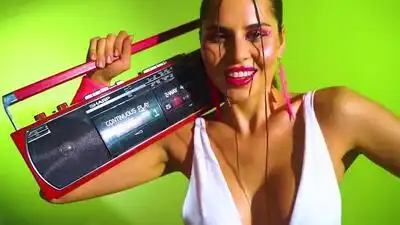 скачать клип ЗОМБ - Baby Tonight