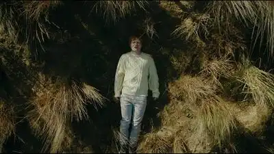 скачать клип Ed Sheeran - The Hills of Aberfeldy