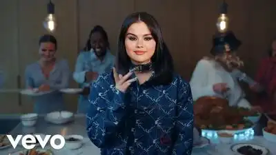 Скачать клип