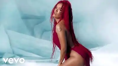 скачать клип KAROL G and Quevedo - Pero Tu