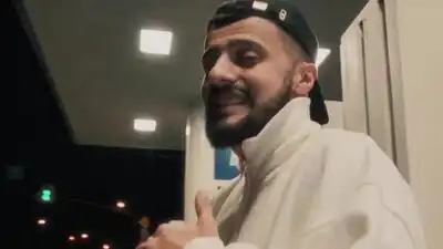 Скачать клип