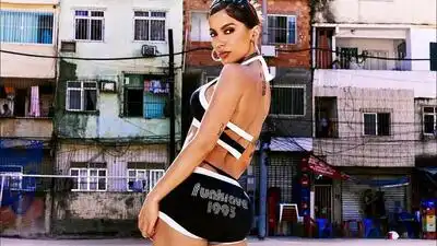 скачать клип Anitta - Funk Rave