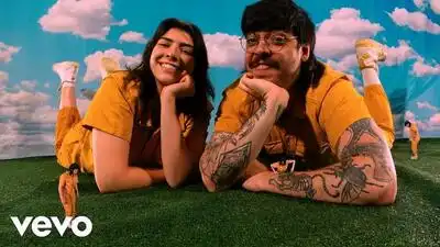 Скачать клип