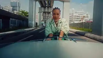 скачать клип Omah Lay - reason