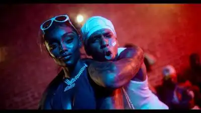 скачать клип NLE Choppa- It is Getting Hot