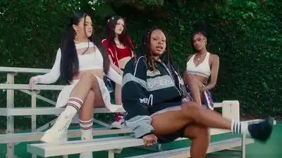 скачать клип Citizen Queen - Whatchu Want