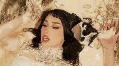 скачать клип bludnymph - Watch Me