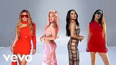 скачать клип KAROL G - Me Va Mejor Sin Ti