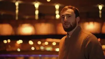 скачать клип Султан Лагучев - Шипами ранила