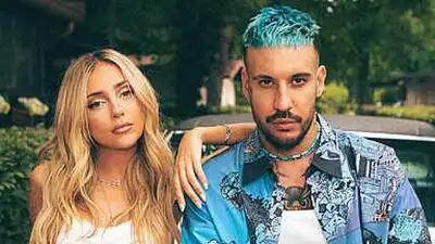 Скачать клип