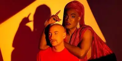 скачать клип Electric Fields - One Milkali