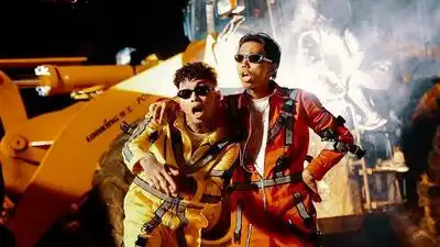 Скачать клип