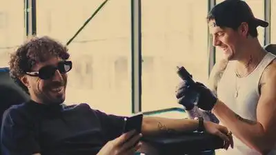 Скачать клип