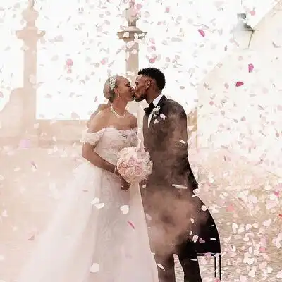 Скачать клип