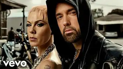 Скачать клип