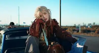 Скачать клип