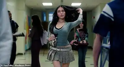 Скачать клип