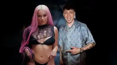 Скачать клип