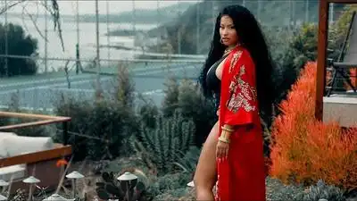 скачать клип Nicki Minaj - Red Ruby Da Sleeze