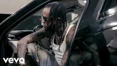 скачать клип Tommy Lee Sparta - Wah War