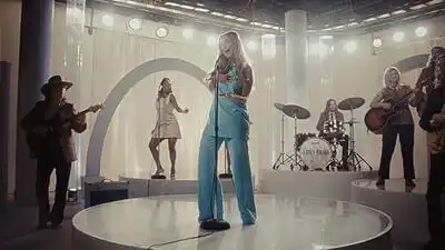 Скачать клип