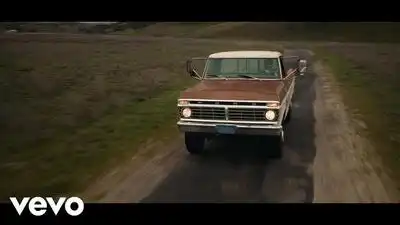 скачать клип Thomas Rhett - Overdrive