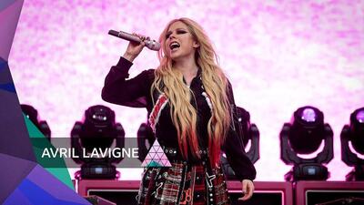 скачать клип Avril Lavigne - I am With You - Glastonbury 2024