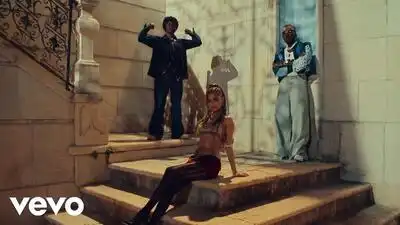 скачать клип SPINALL and Omah Lay and Tyla - One Call