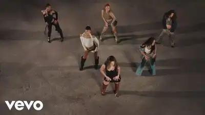 скачать клип FLO - Walk Like This