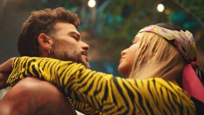 скачать клип Sofia Reyes and Pedro Capo - Casualidad