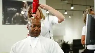 скачать клип David Guetta - Memories