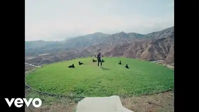 скачать клип Travis Scott - ESCAPE PLAN