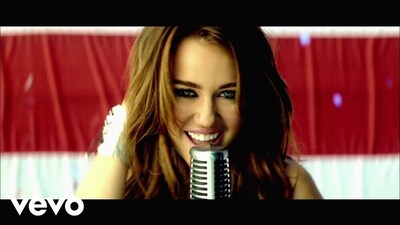 скачать клип Miley Cyrus - Party in the USA