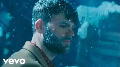 скачать клип The Chainsmokers - Kills You Slowly