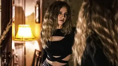 скачать клип Queen - The Show Must Go On НА РУССКОМ