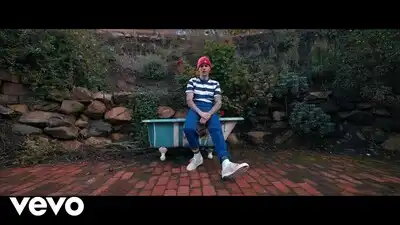 скачать клип Justin Bieber - E.T.A.