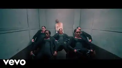 скачать клип Justin Bieber - Get Me